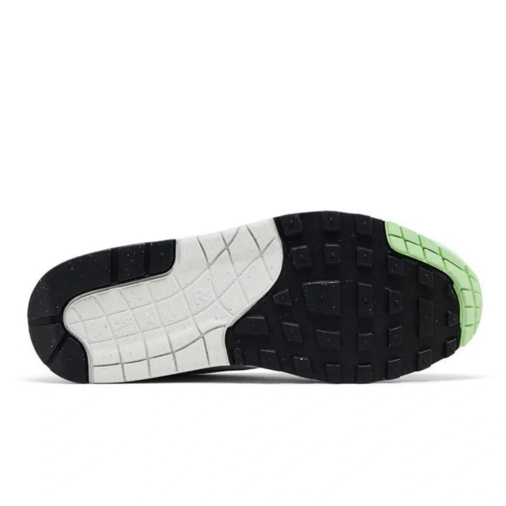 Nike air max 1 Essential vapor green Brand new